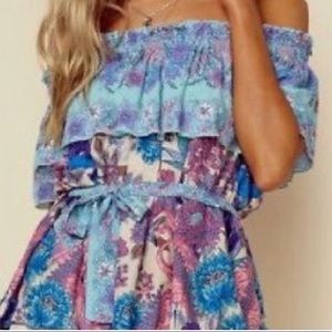 NWT Siren Song off the shoulder Spell Firm, no bundle discounts.